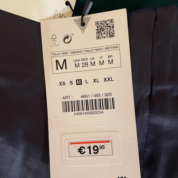 Shiny gray shorts! - Picture 2 of 2